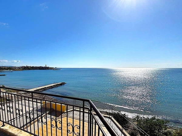 Luxurious Beachfront penthouse for sale in Bulgaria