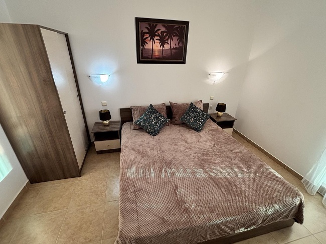 Sea front apartment for sale in Ravda