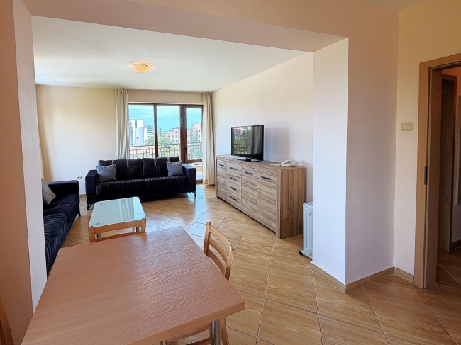 Spacious one bedroom apartment for sale in Sunny Beach